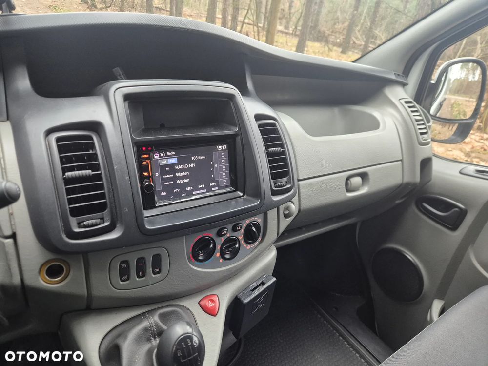 Opel Vivaro - 23