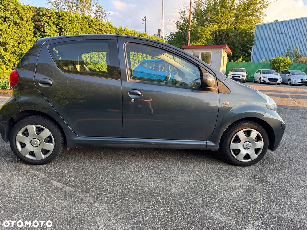 Toyota Aygo Black - 11
