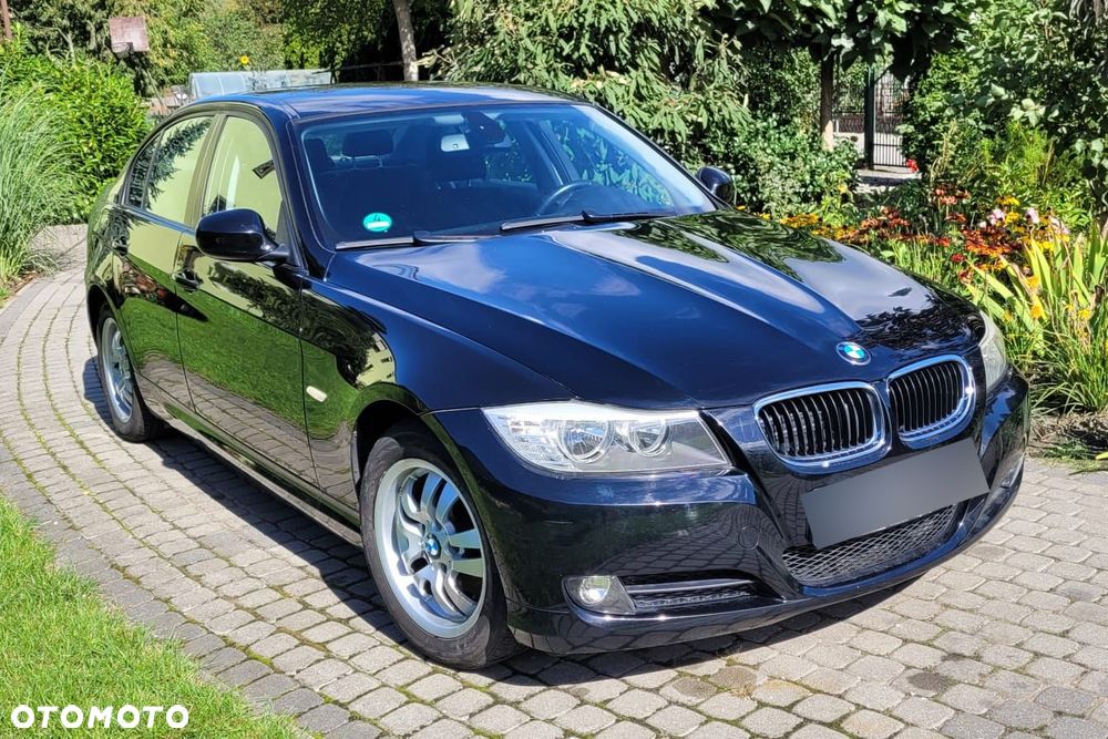 BMW Seria 3 318i - 9