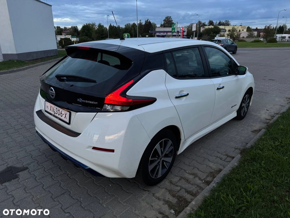 Nissan Leaf - 9