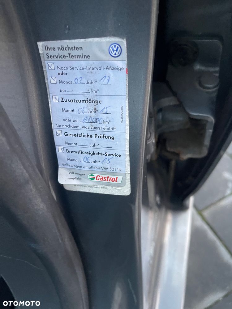 Volkswagen Golf - 25