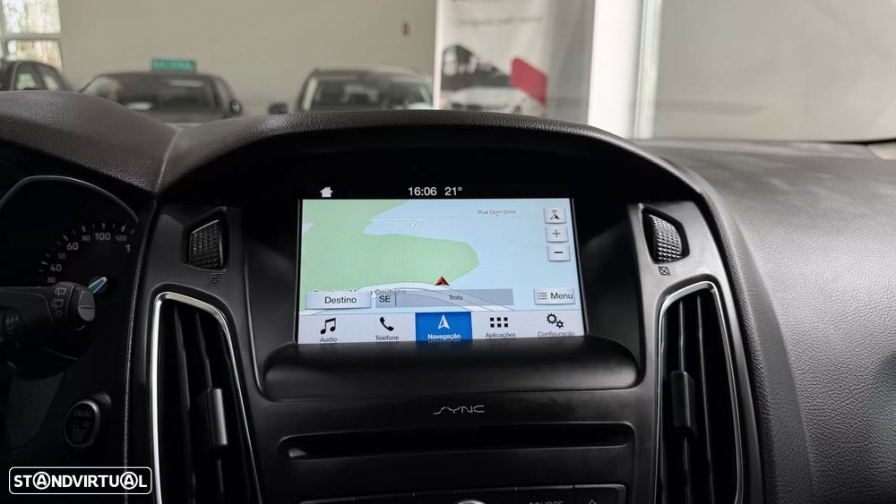 Ford Focus SW 1.0 EcoBoost Titanium - 22