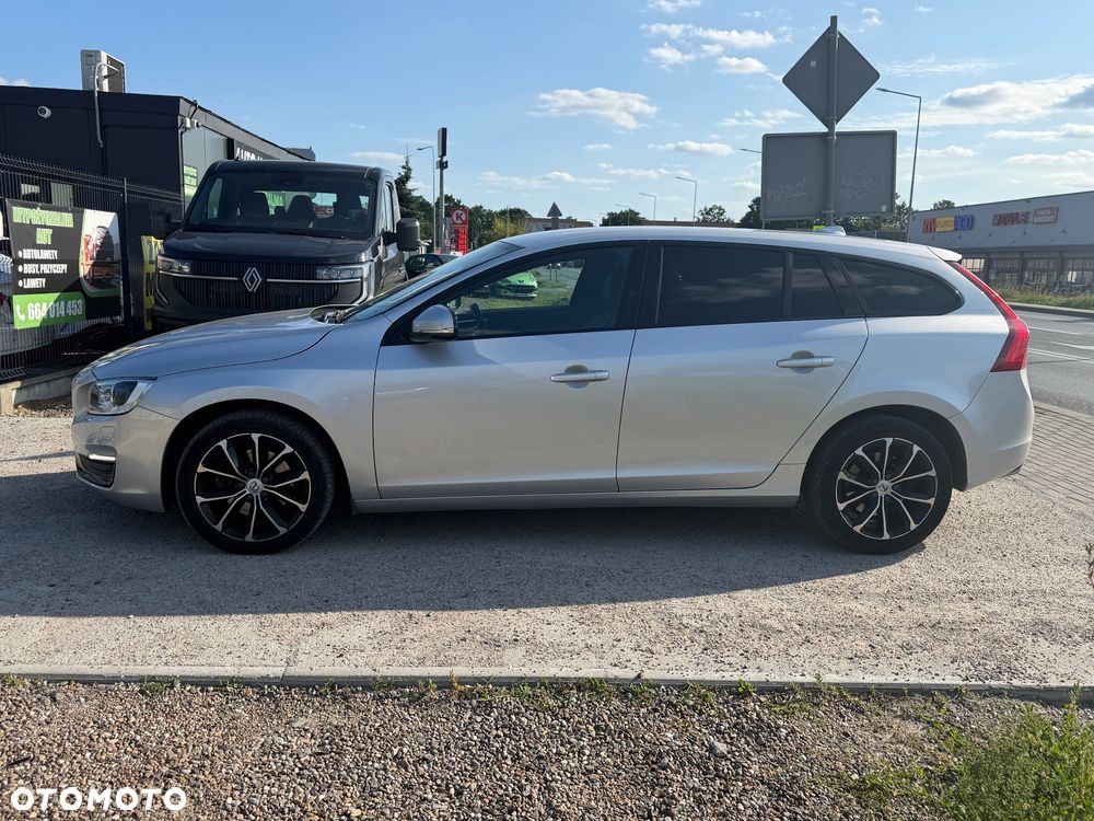 Volvo V60 D3 Geartronic Summum - 8