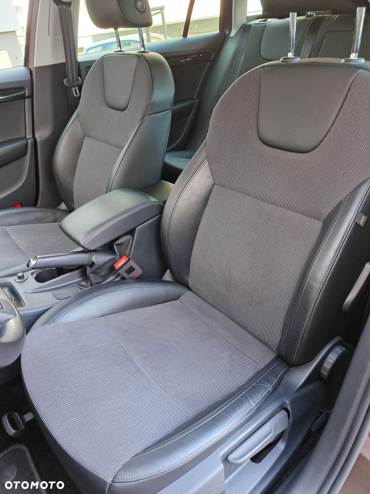 Skoda Octavia 2.0 TDI SCR Clever DSG - 22