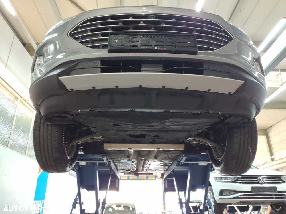 Ford Kuga 2.5 Duratec PHEV Titanium X - 38