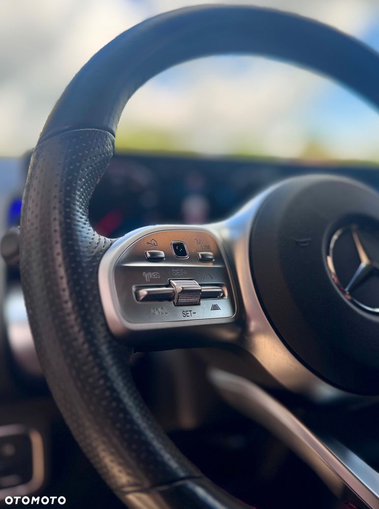 Mercedes-Benz GLB 200 d AMG Line 8G-DCT - 23