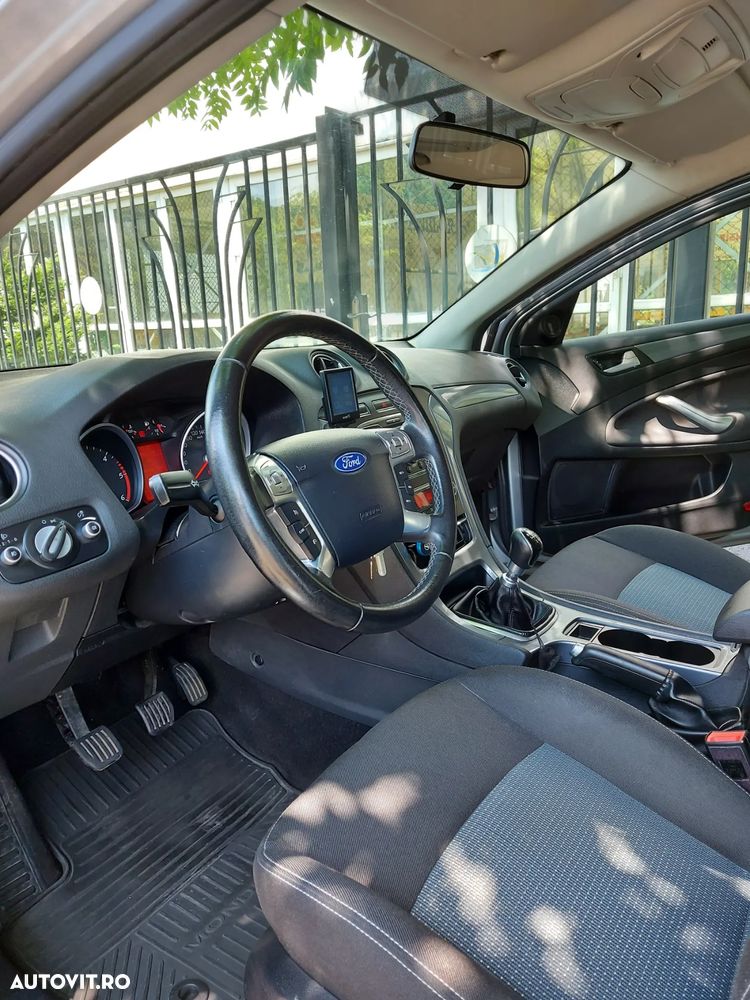 Ford Mondeo 2.0 TDCi Business Class - 8