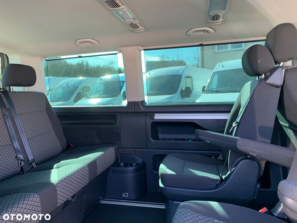 Volkswagen Multivan - 41