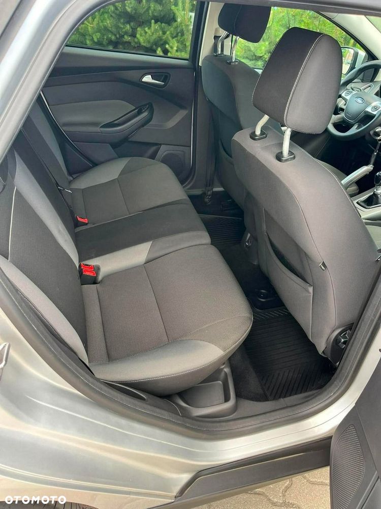 Ford Focus - 14