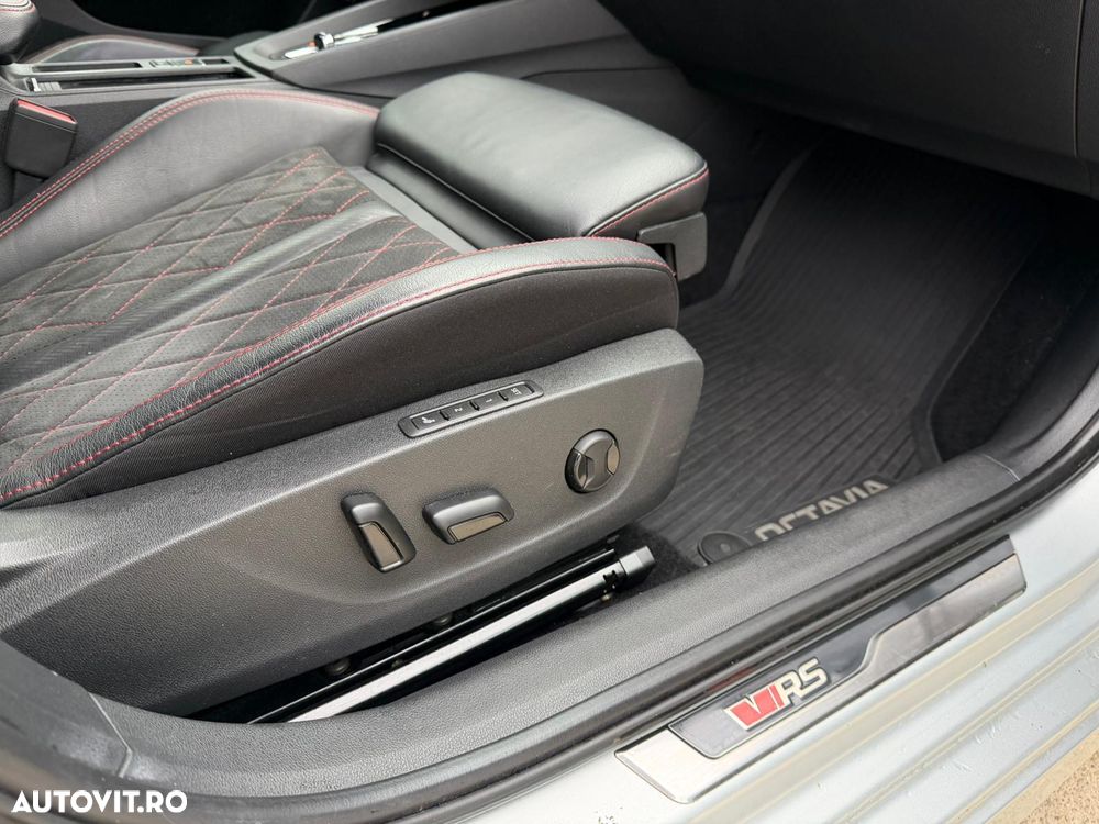 Skoda Octavia 2.0 245 TSI DSG RS - 10
