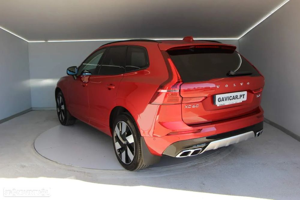 Volvo XC 60 2.0 T6 PHEV Ultra Dark AWD - 7