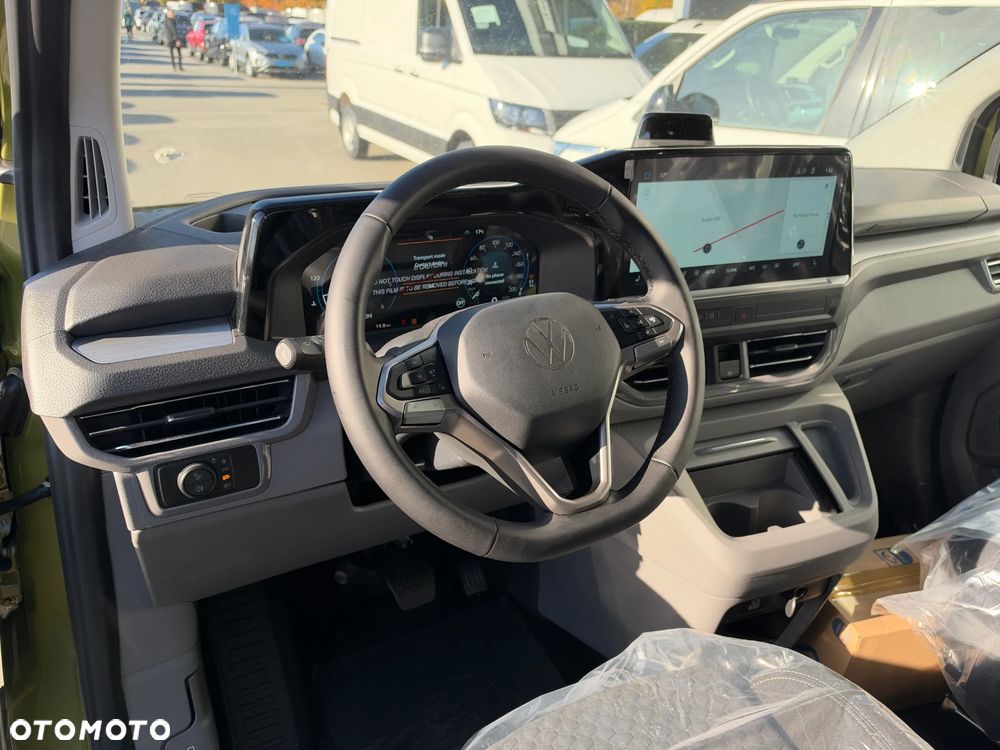 Volkswagen Caravelle - 12