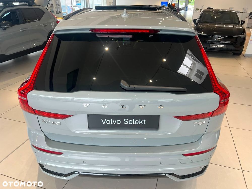 Volvo XC 60 T8 Plug-In Hybrid AWD Ultimate Dark - 2