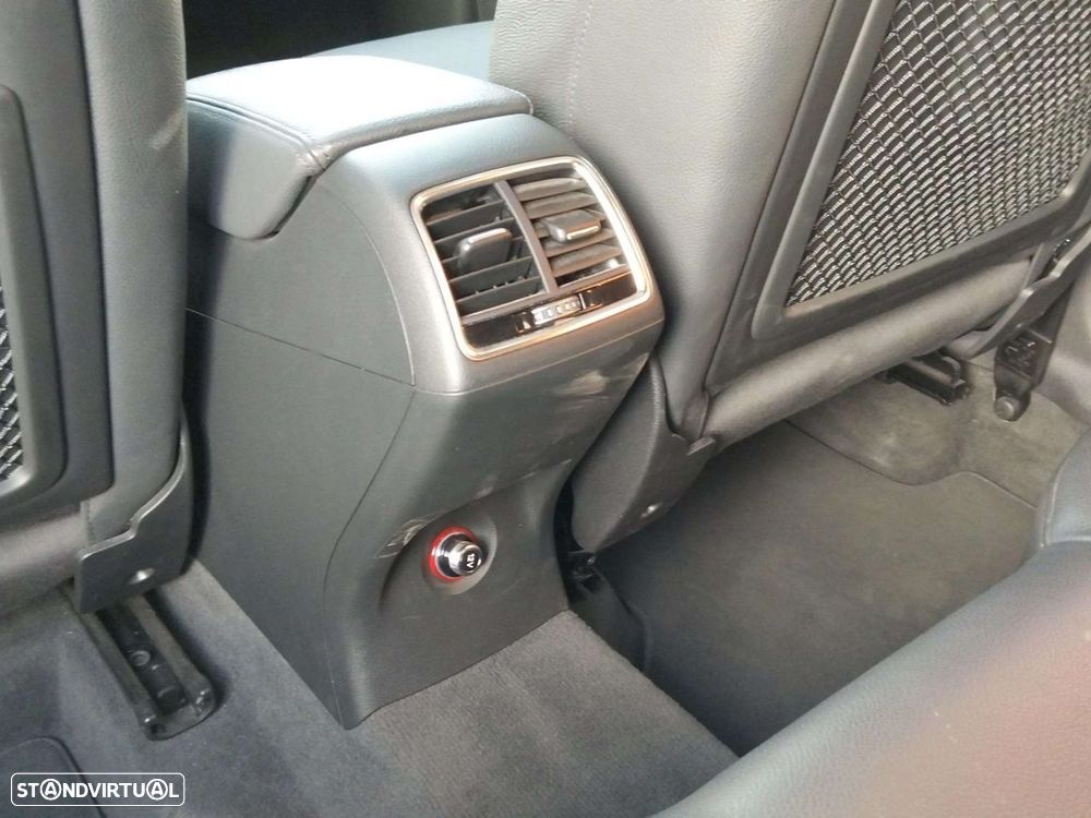 Audi Q3 1.4 TFSI CoD S tronic - 16