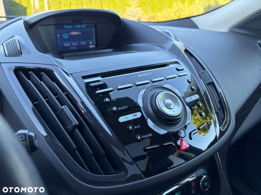 Ford Kuga 1.5 EcoBoost 2x4 Titanium - 28