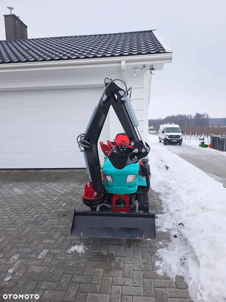 Inny traktor 35HP - 26