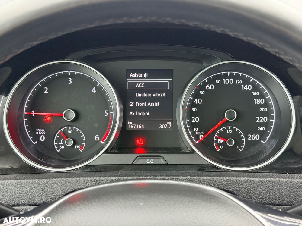 Volkswagen Golf Variant 1.6 TDI DSG Join - 23