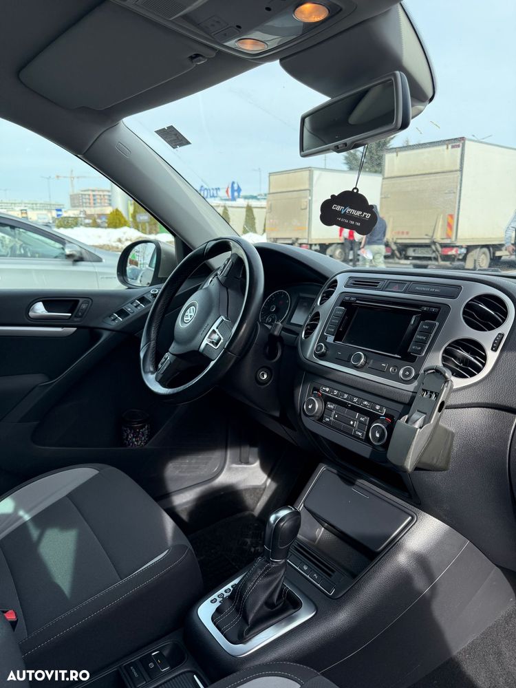 Volkswagen Tiguan 2.0 TDI 4Motion DSG Track & Style - 6