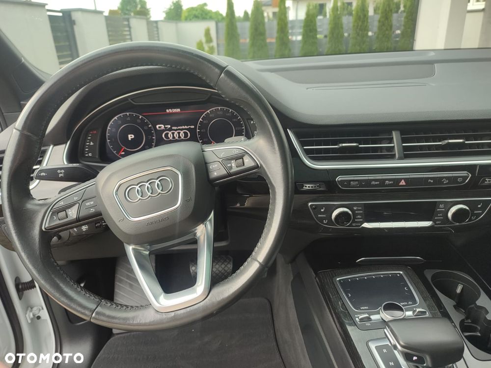 Audi Q7 - 9