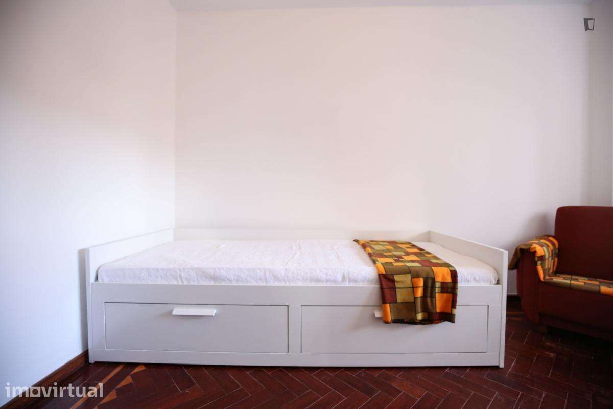 Quarto - localizado em Paço de Arcos Lisbon - Grande imagem: 3/26