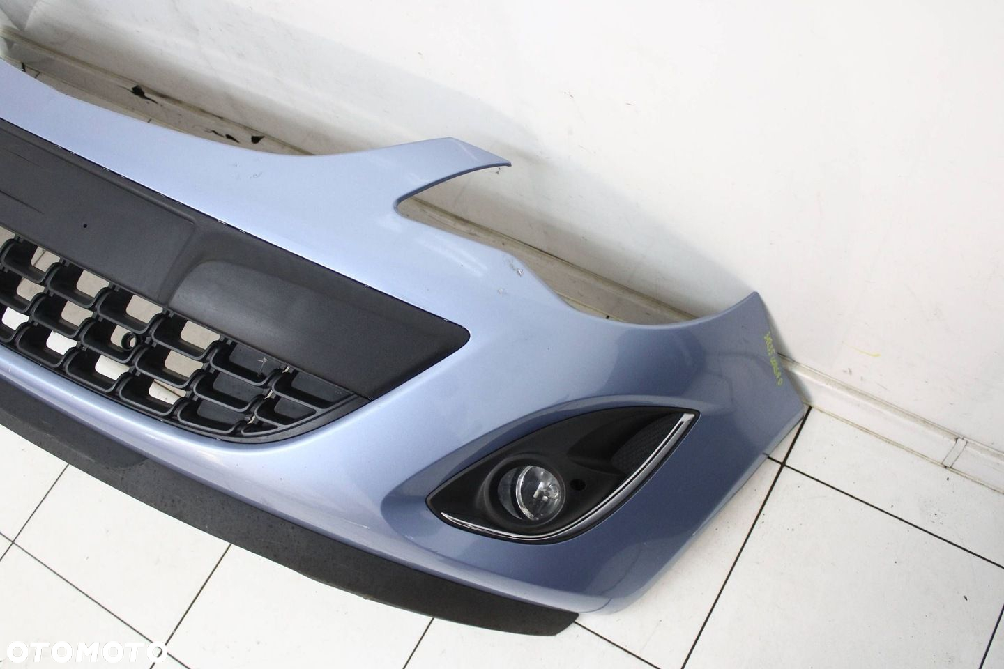 OPEL CORSA D LIFT 2009R- ZDERZAK PRZÓD PRZEDNI Z22R - KOD LAKIERU - 7
