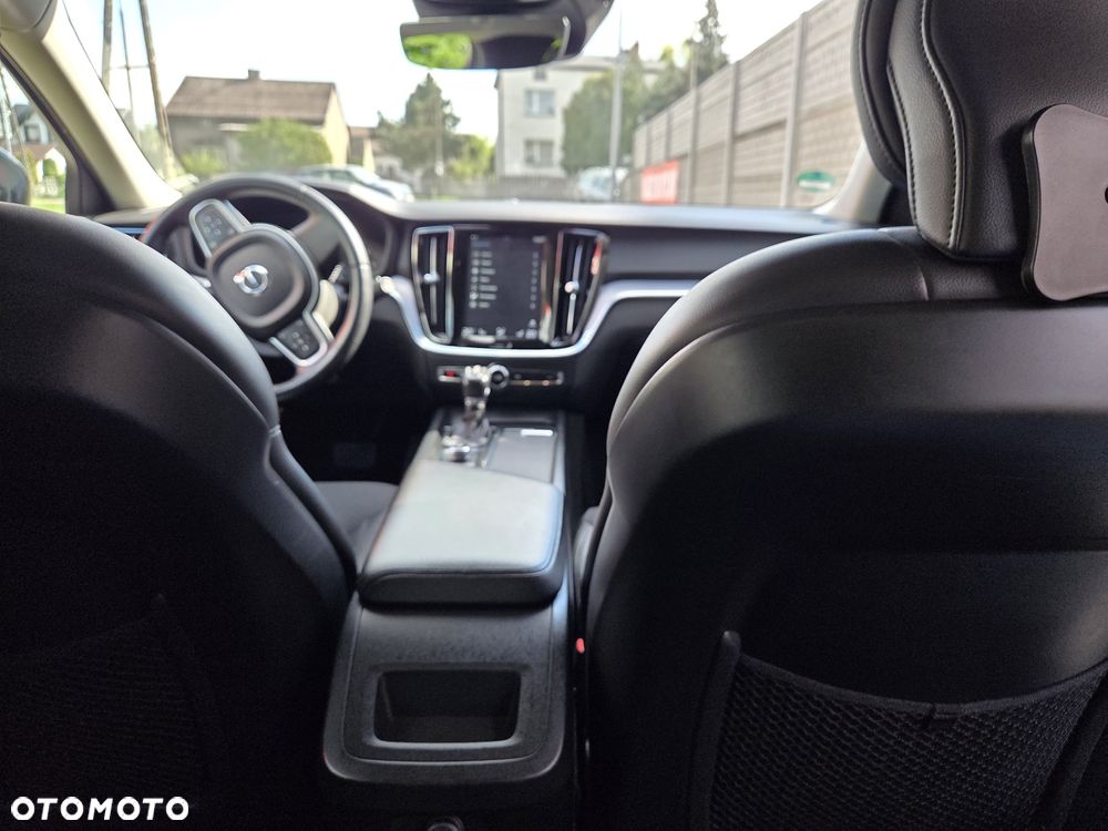 Volvo V60 D4 Geartronic Momentum - 18