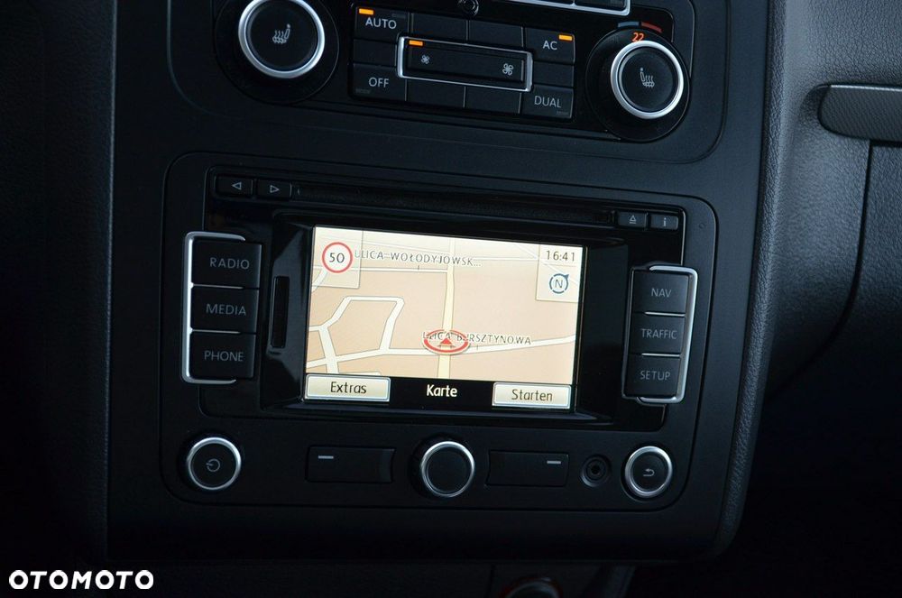 Volkswagen Touran - 29