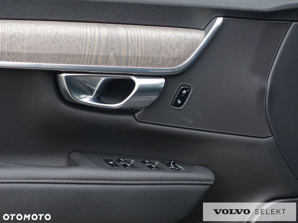 Volvo V90 Cross Country - 15