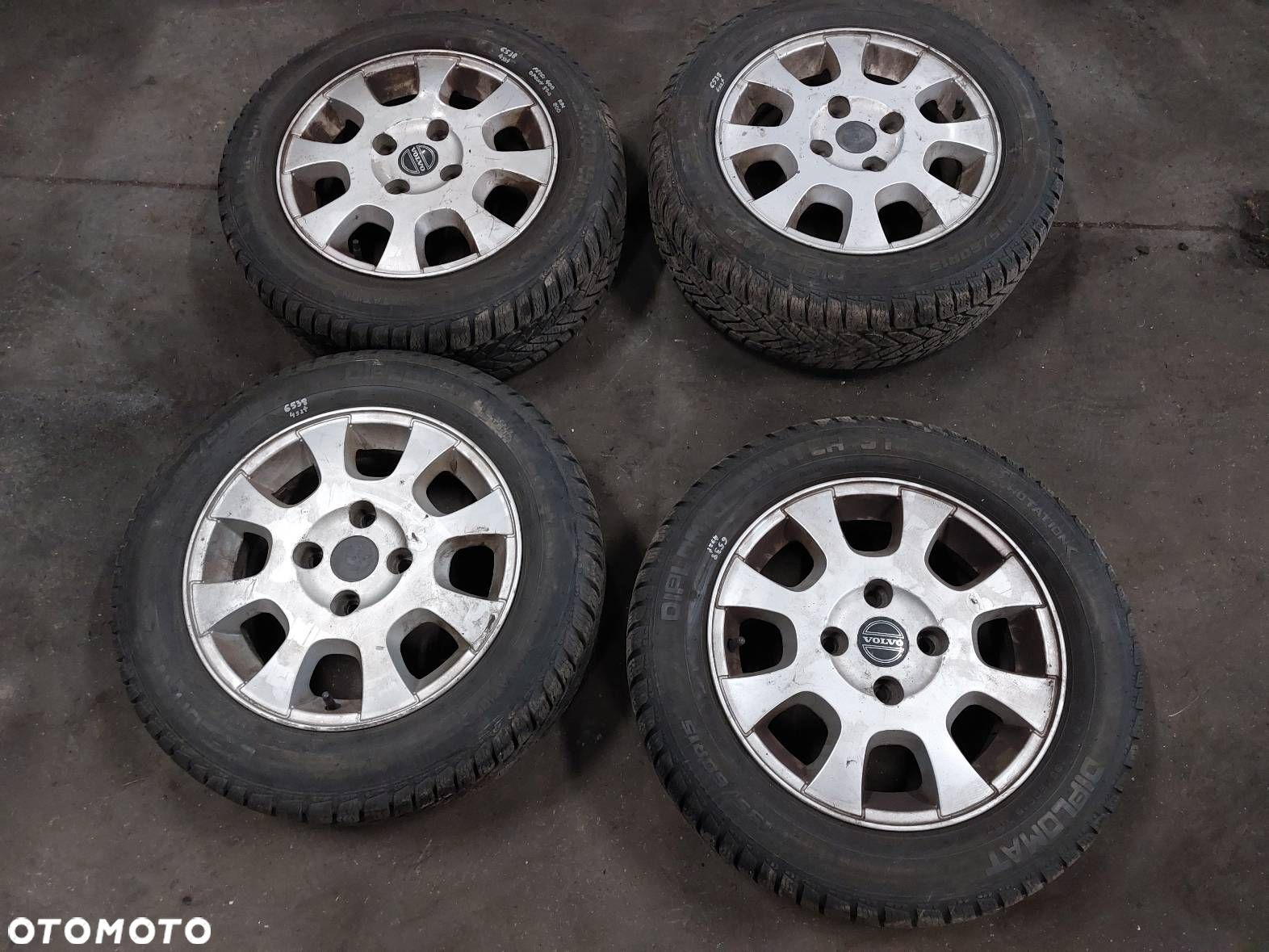 FELGI ALUMINIOWE 4 SZT 30620580 4x114,3 6Jx15 ET44 FI67,1 VOLVO V40 I - 1