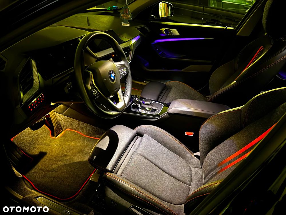 BMW Seria 1 118i Sport Line - 35