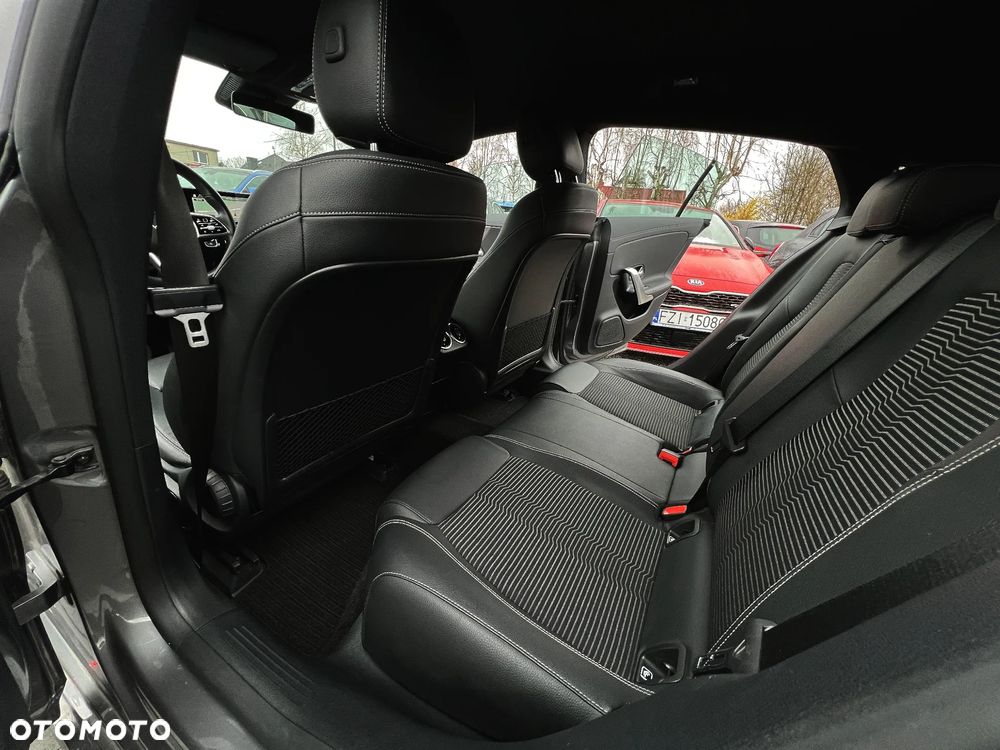 Mercedes-Benz CLA 220 d Edition 1 8G-DCT - 21