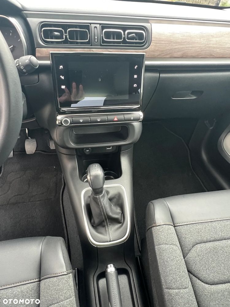 Citroën C3 1.2 PureTech Shine - 24