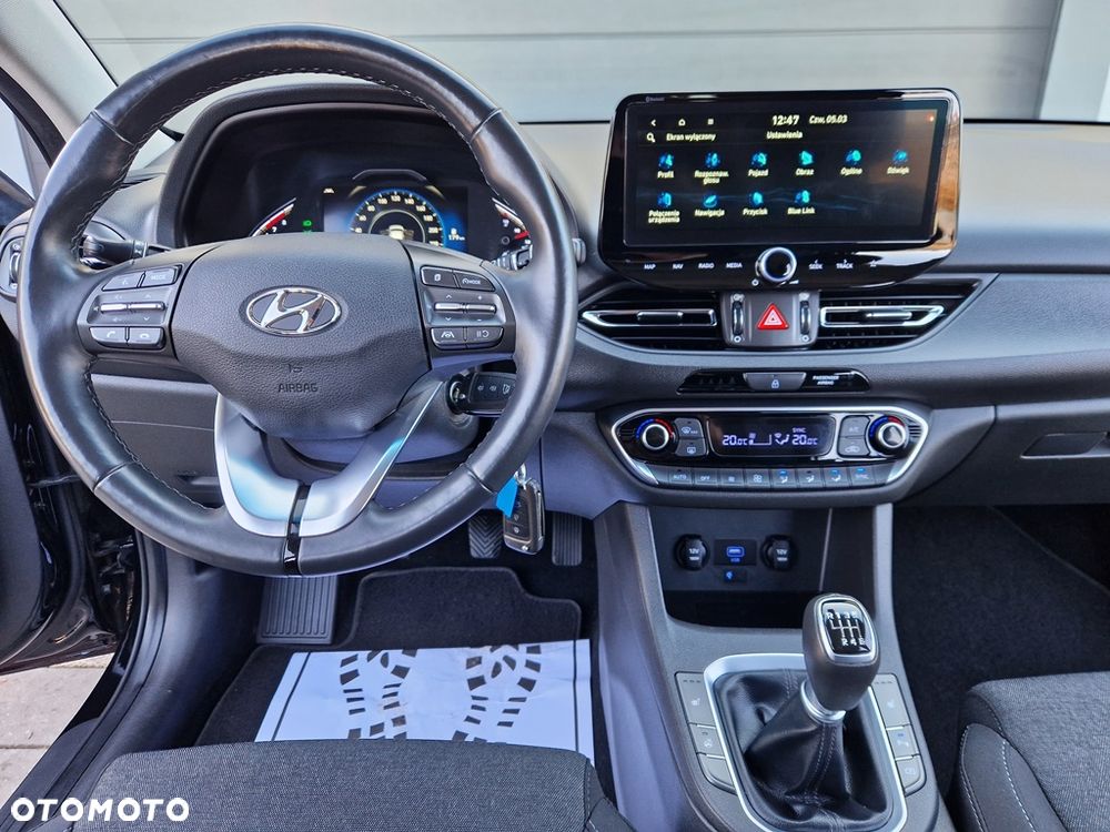 Hyundai i30 1.5 Intro - 15