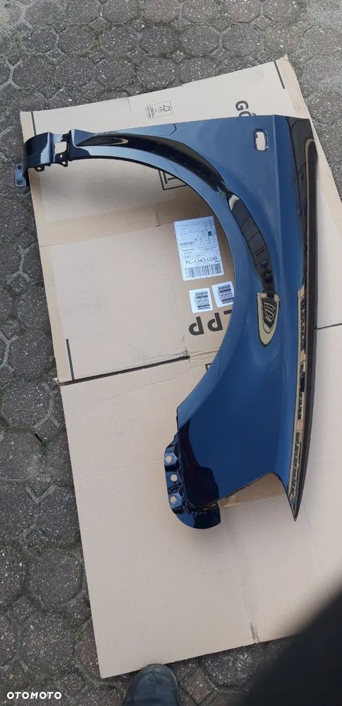 Błotnik Audi A3 8P prawy LZ7L szary lawowy lavagrau ciemny szary metalik lub perłowy pasuje do wersji 3D i 5D od 2003 do 2008 - 1