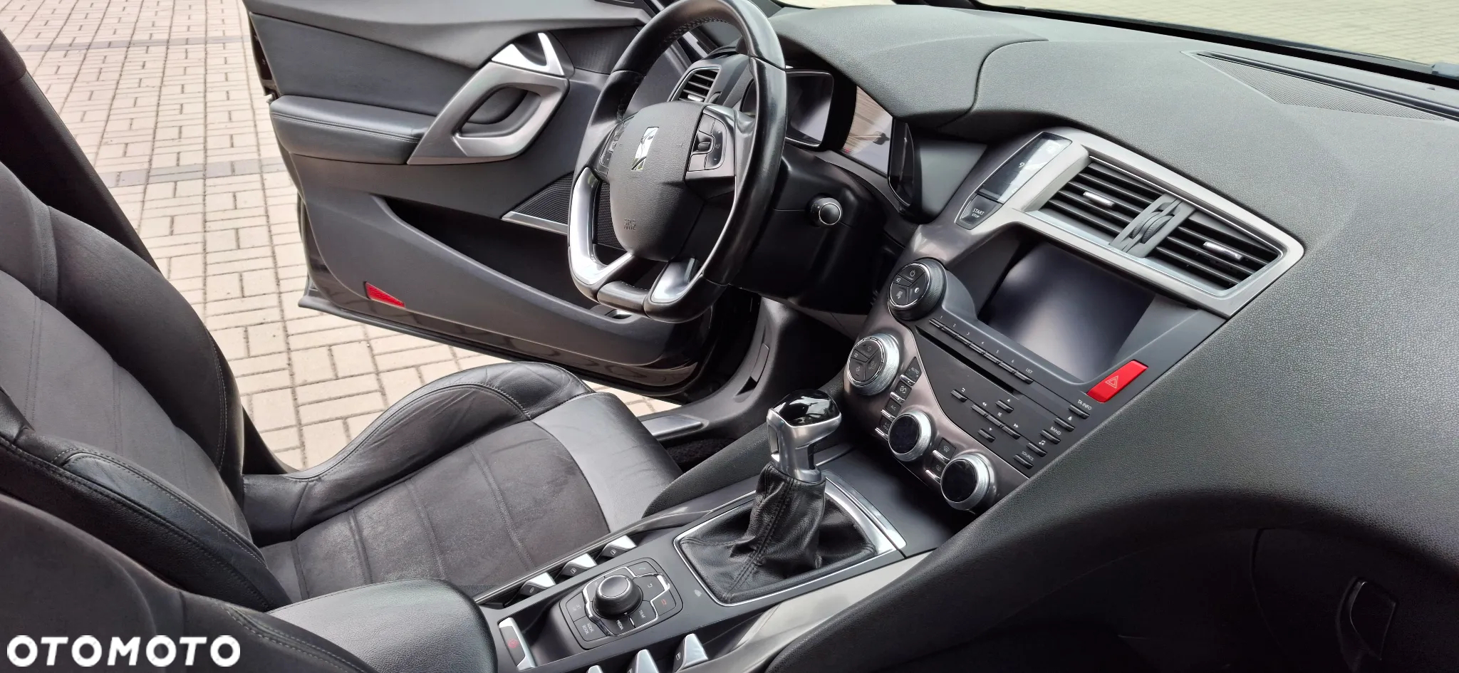 Citroën DS5 2.0 HDi SoChic - 11