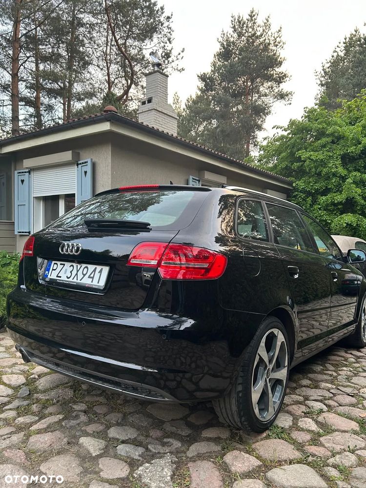 Audi A3 1.6 TDI S tronic S line Sportpaket - 7