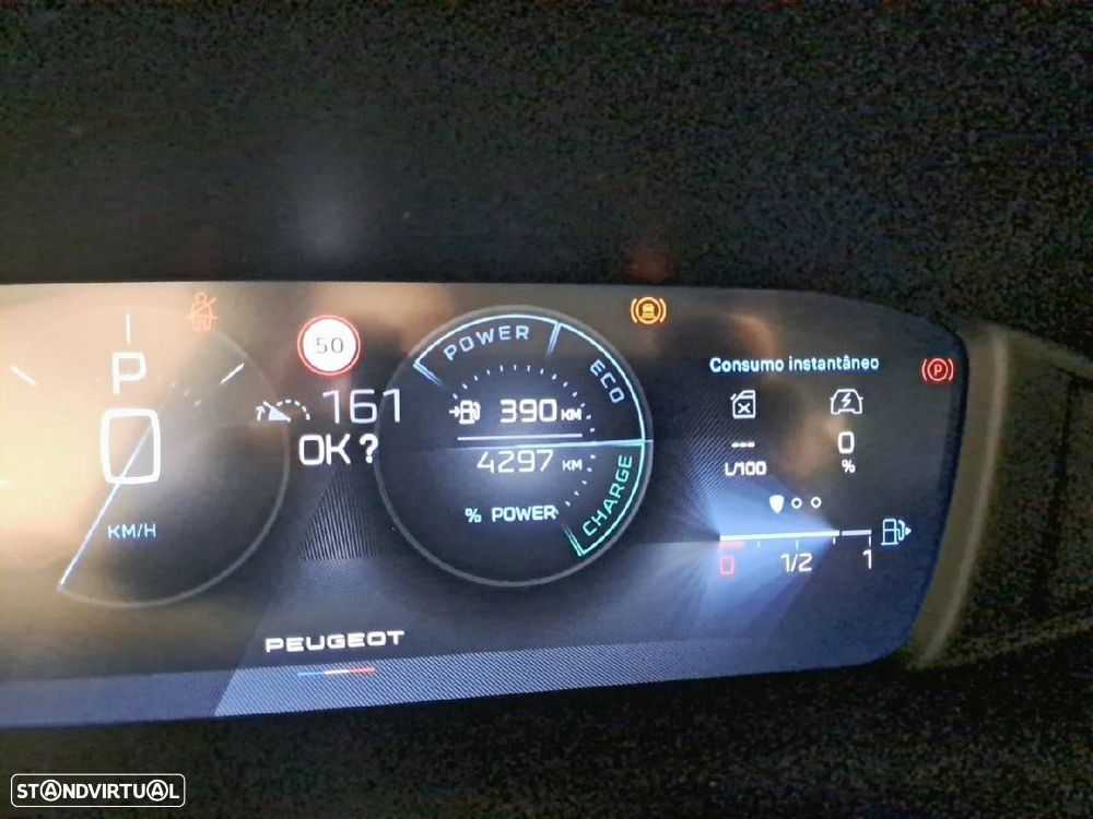 Peugeot 408 1.2 Hybrid Allure e-DCS6 - 13