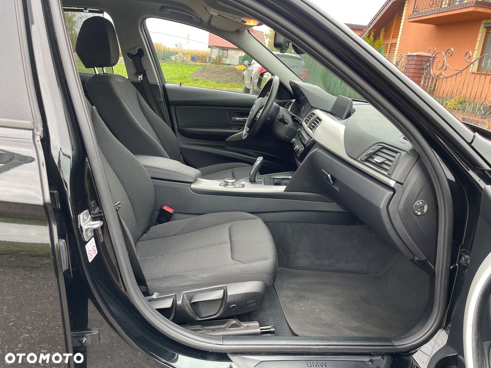 BMW Seria 3 320d Advantage sport - 18
