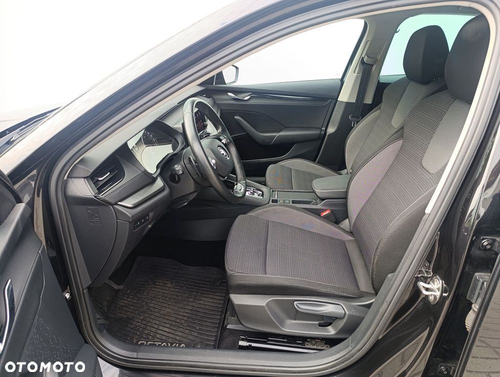 Skoda Octavia 1.0 TSI e-Tec Ambition DSG - 12