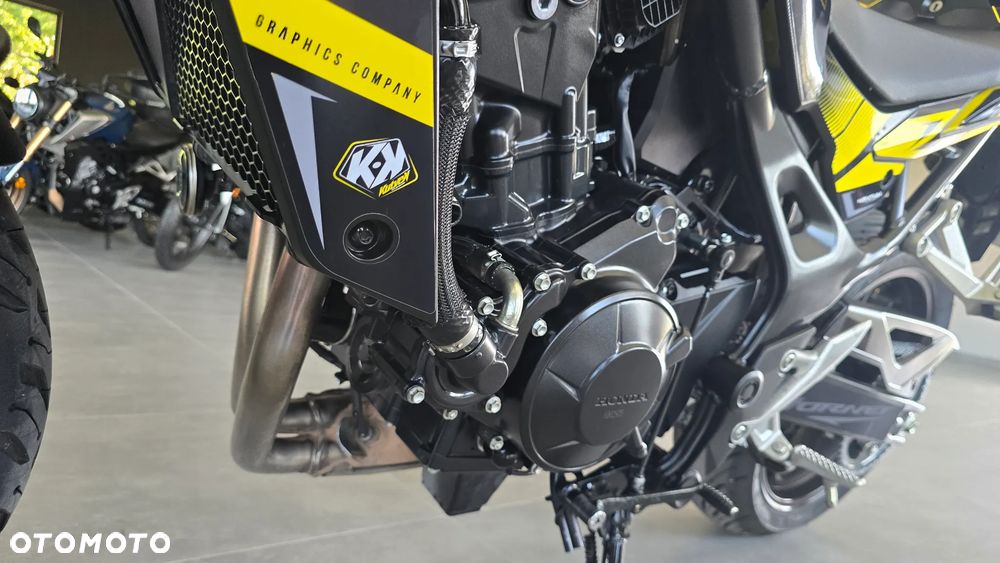 Honda Hornet - 16