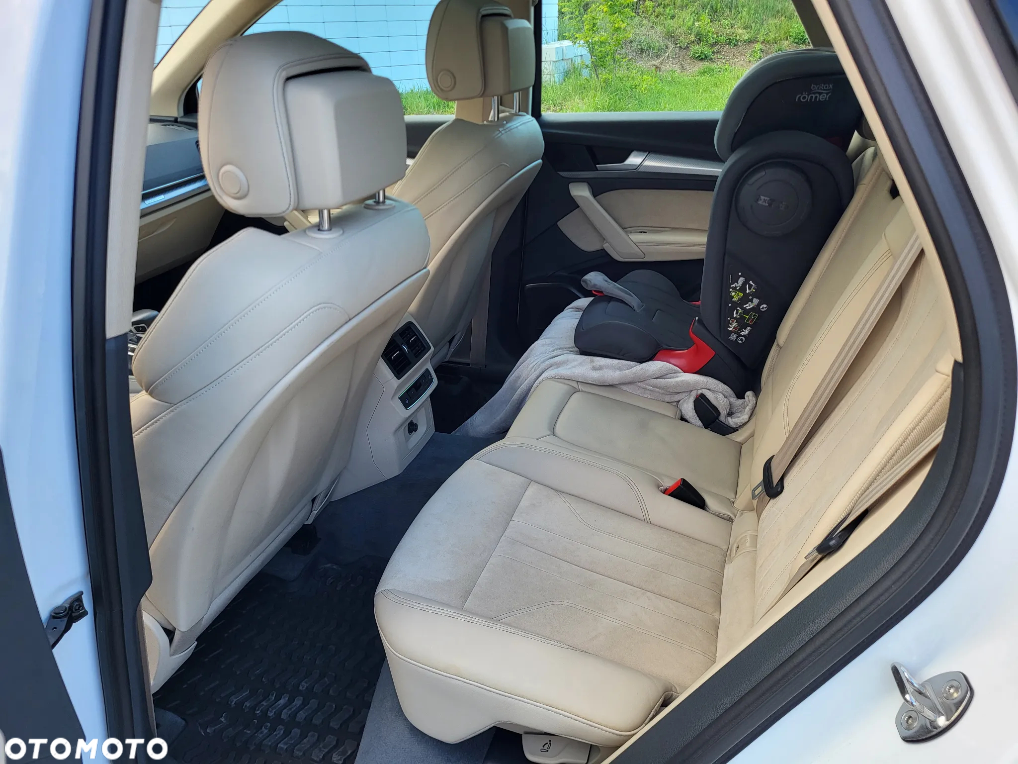 Audi Q5 55 TFSIe quattro S tronic S line business - 17