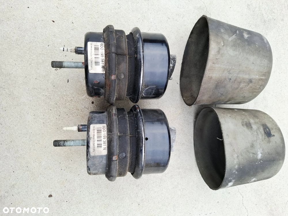 Poduszka Łożyskowanie Silnika 4.2B V8 4.2 VW Phaeton 3D0199381N - 2