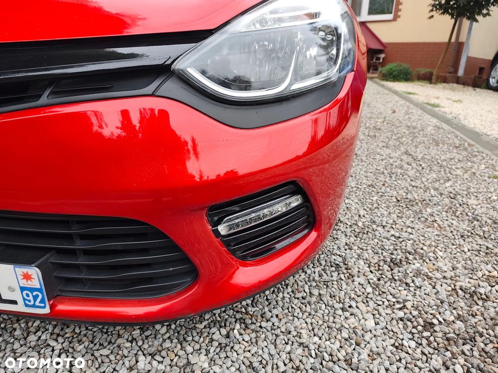 Renault Clio - 11
