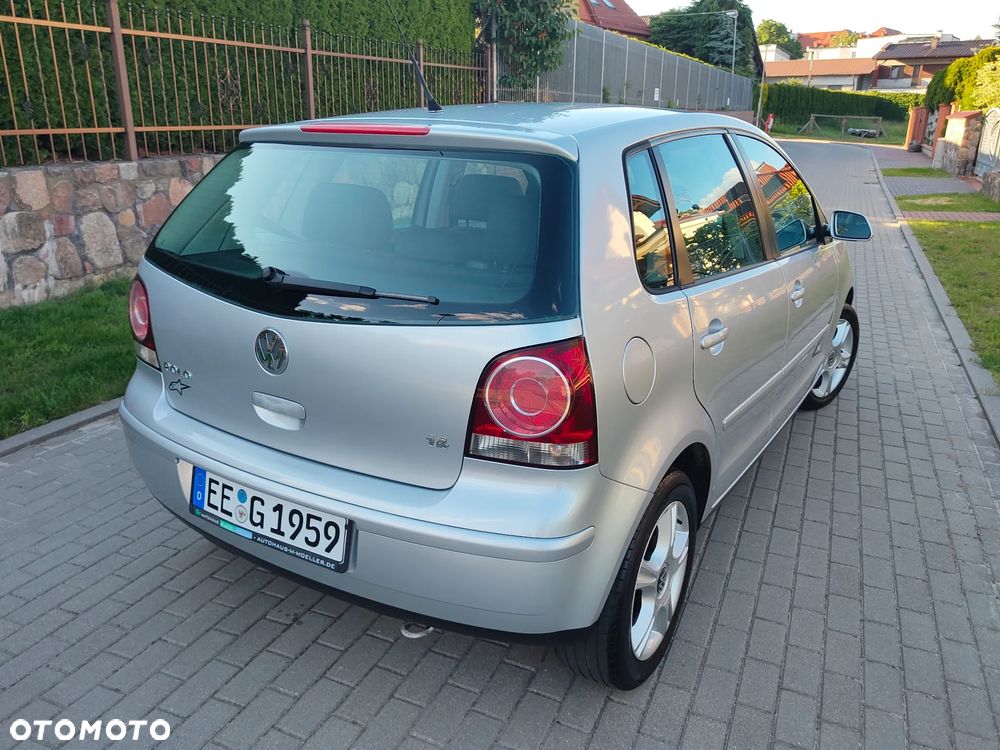 Volkswagen Polo 1.4 Comfortline - 10