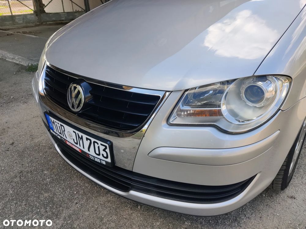 Volkswagen Touran 1.6 Freestyle - 9