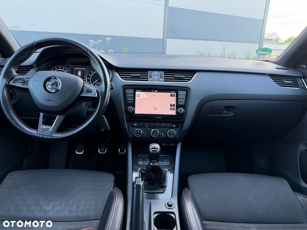 Skoda Octavia 2.0 TDI RS - 28