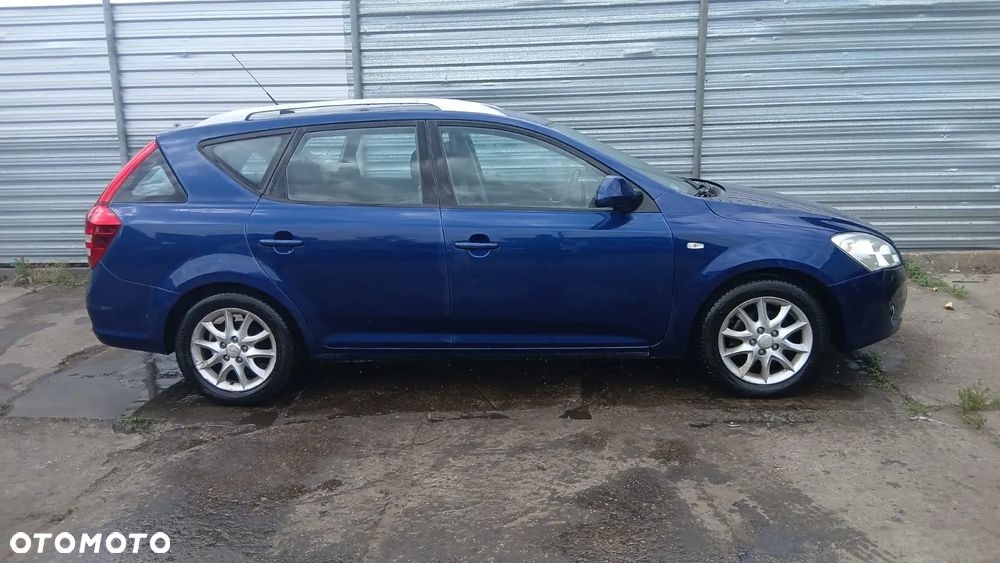 Tylko Części Kia ceed cee'd I ED 1.6 crdi d4fb 90KM 66kW kombi 5d 06r–09r lakier A8 - 5