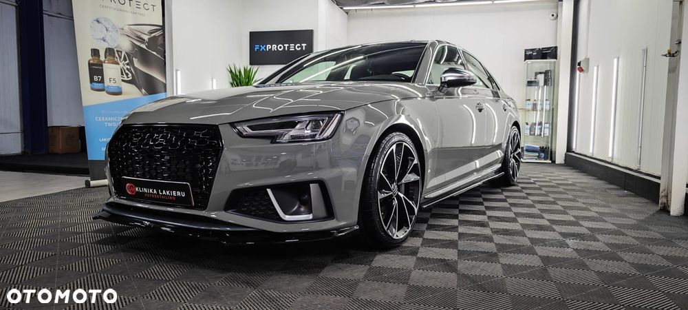 Audi S4 Limousine - 1