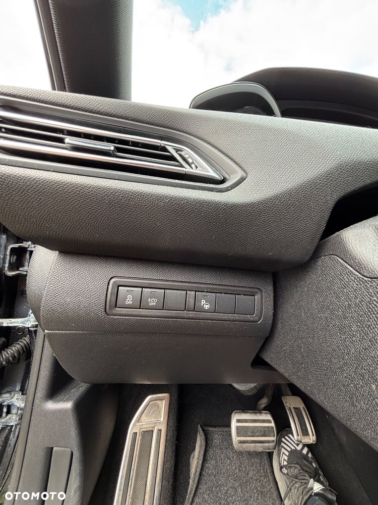 Peugeot 308 - 18