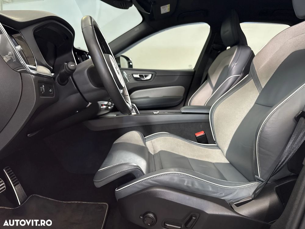 Volvo XC 60 - 22